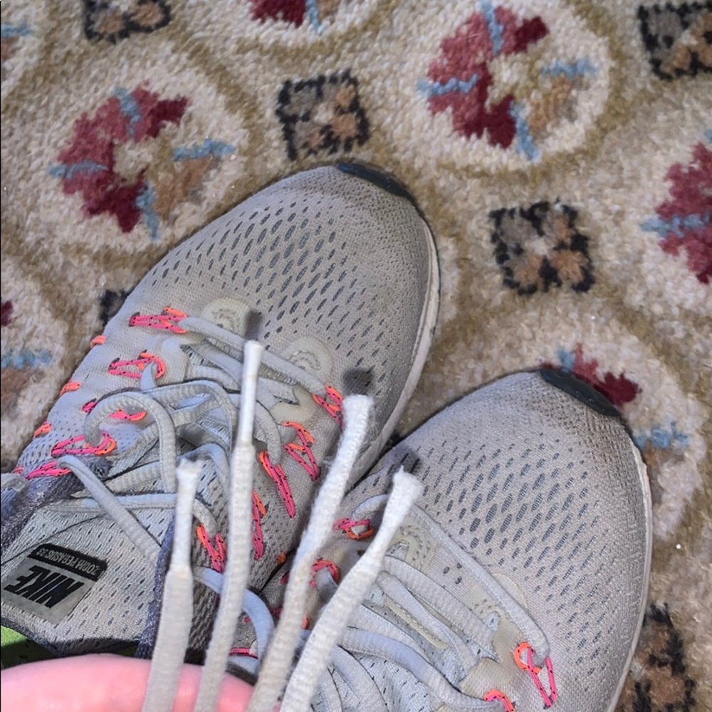 Running sneakers - Picture 3 of 5